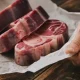 6 Bahaya Mengonsumsi Daging Berlebihan bagi Kesehatan Tubuh