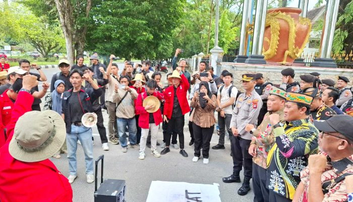 Aliansi Mahasiswa Tuntut Penghentian CSR