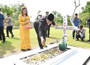 Upacara Ziarah dan Tabur Bunga Peringati Hari Pahlawan