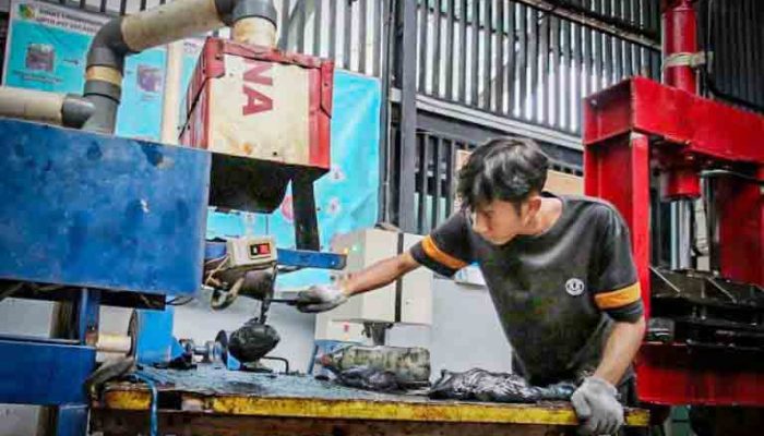 Manfaat Limbah Plastik, Menata Kota dari Sampah