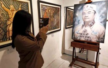 Sulap Warisan Orang Tua Jadi Rumah Seni Rupa
