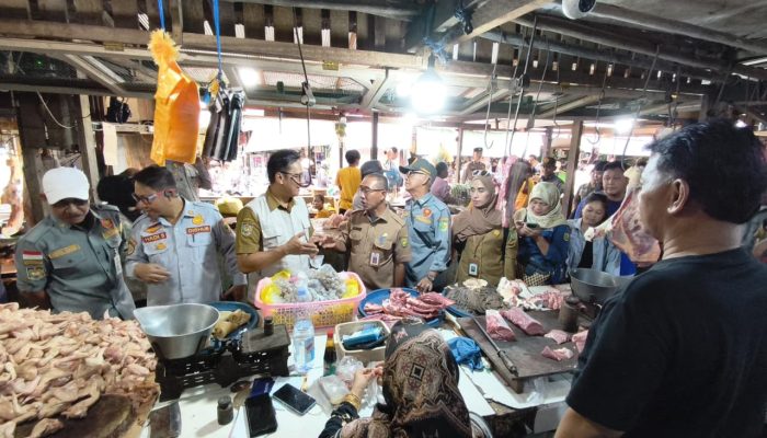 Harga Bahan Pokok di Pasar Besar Palangka Raya Terpantau Stabil