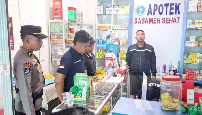 Pencuri Beras 20 Kg dan Apotek di Mahir Mahar Terekam CCTV