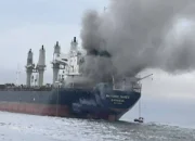 Kapal Kargo Thailand Diserang di Selat Hormuz, 20 Awak Berhasil Diselamatkan