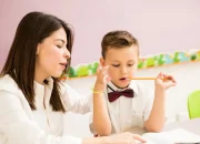 Simak, 5 Cara Bicara Guru SD yang Efektif Menenangkan Anak dalam Hitungan Detik