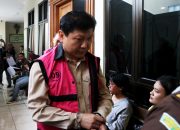 2 Bos Sritex Dituntut 16 Tahun Penjara dan Bayar Uang Pengganti Rp 677,43 Miliar