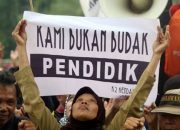 Guru Honorer Terancam Tergusur dari Sekolah Negeri 2027, DPR: Negara Jangan Lepas Tangan!