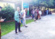Ribuan Ayah Antar Anak ke Sekolah