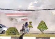 Sepeda Motor Warga di Kapuas Terbakar Usai Isi BBM, Petugas SPBU Gerak Cepat Padamkan Api Gunakan Apar