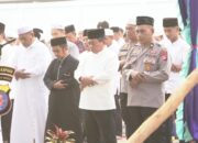 Bupati Kapuas Bersama Masyarakat Gelar Sholat Istisqa