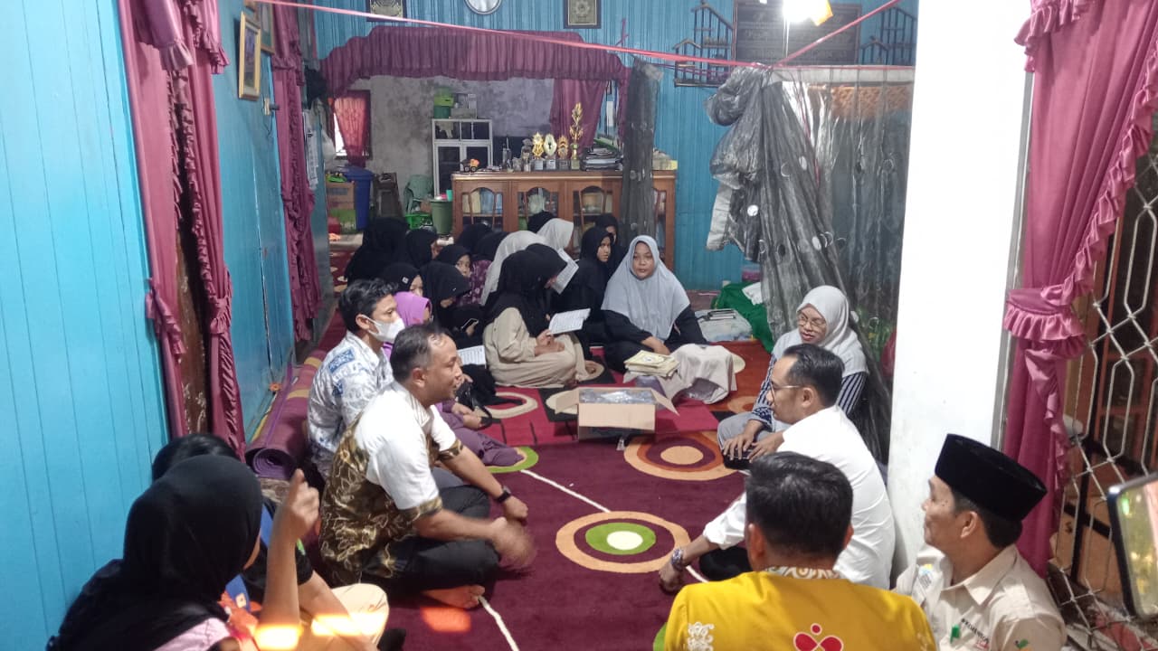 Fairid Melayat Ketua TSAK yang Meninggal Saat Bertugas Padamkan Karhutla