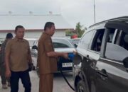 Stok BBM Bertambah, Antrean di SPBU Sukamara Mengular
