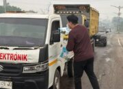 500 Paket Pelindung Dibagikan di Tengah Kabut Asap
