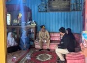 Wapres Sambangi Keluarga Relawan Karhutla Gugur di Mendawai VI