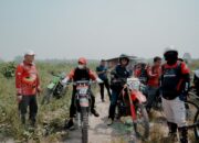 Naik Motor Trail, Bupati Pantau Proyek Jalan