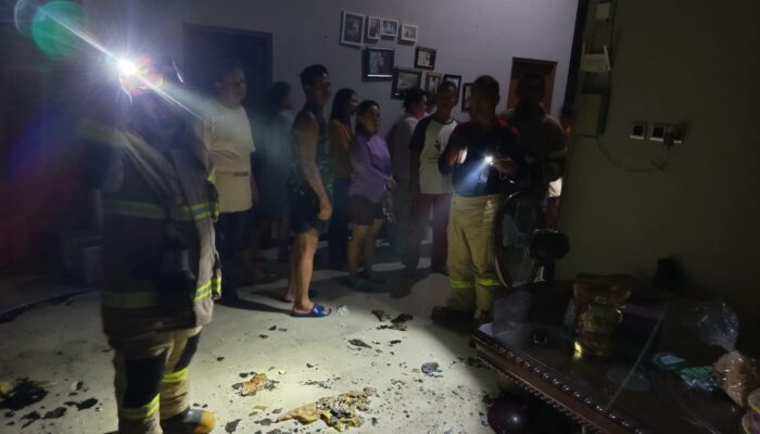 Powerbank Meledak di Atas Kasur, Rumah Nyaris Ludes Terbakar